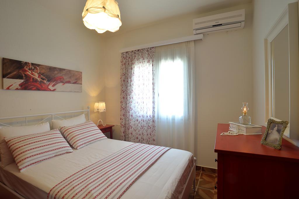 Villa Gaia Δασιά Δωμάτιο φωτογραφία